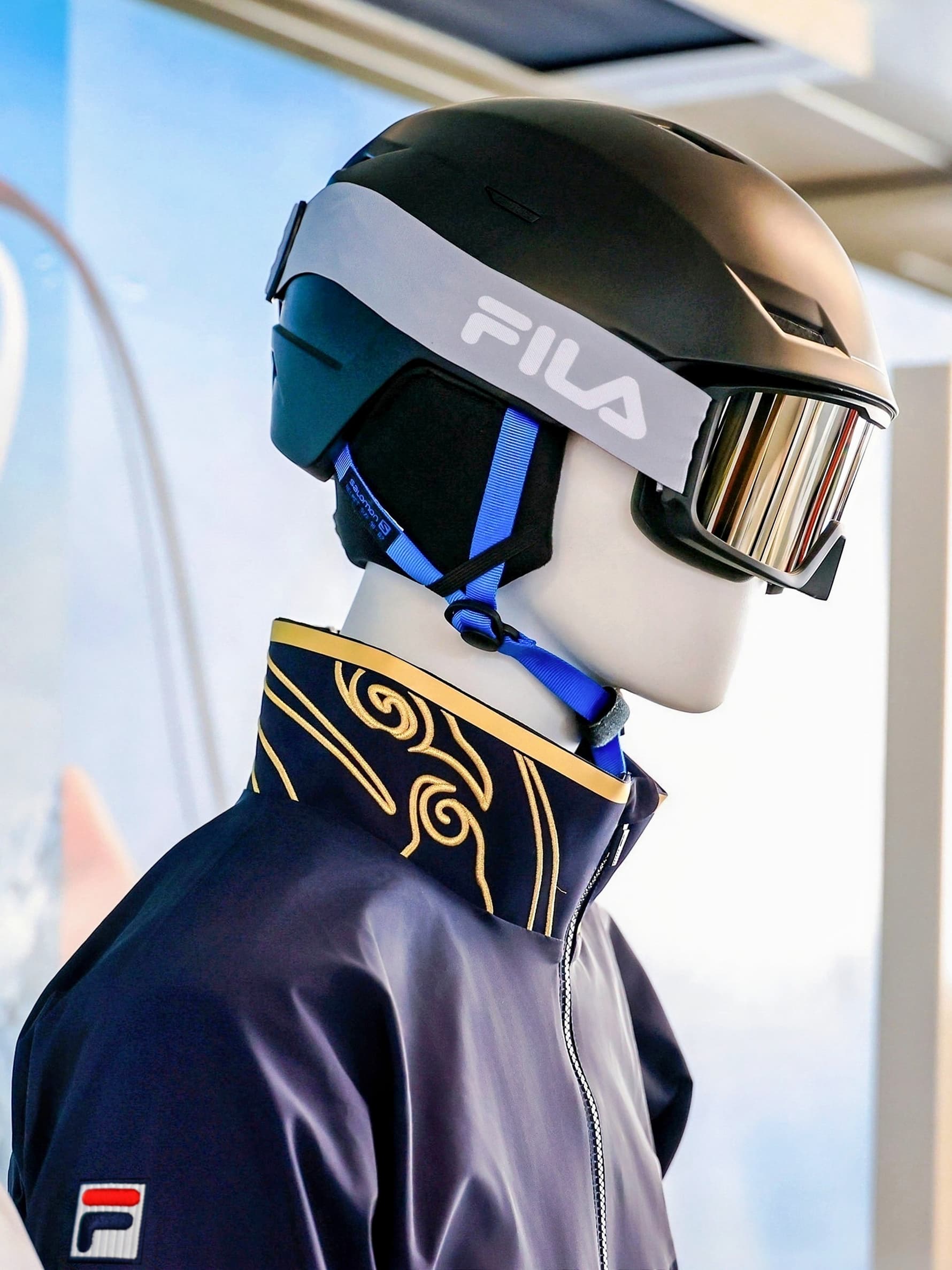 FILA 4810凌峰科技比赛服“祥云”刺绣纹样特写(1).jpg